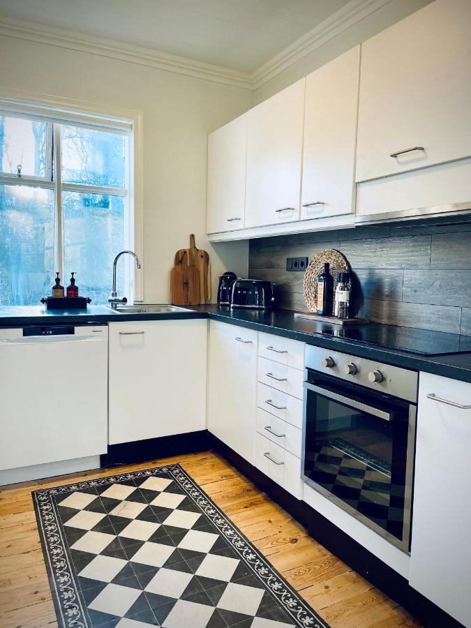 Day Dream Central Akureyri Three Bedroom Apt 외부 사진