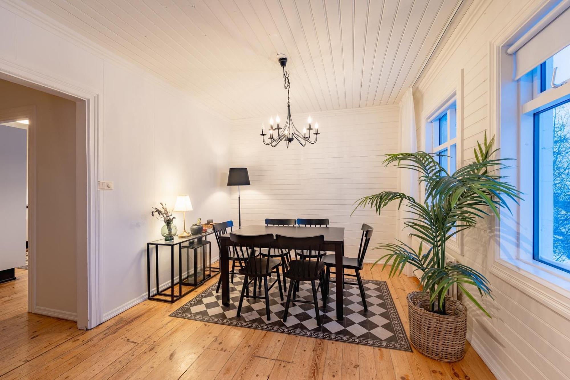 Day Dream Central Akureyri Three Bedroom Apt 외부 사진