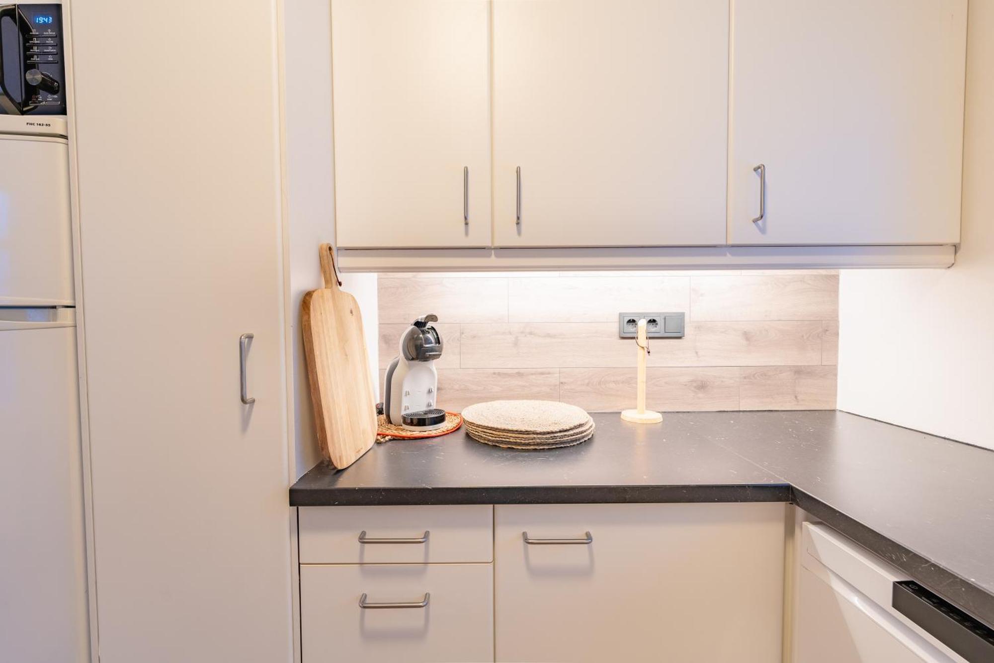 Day Dream Central Akureyri Three Bedroom Apt 외부 사진