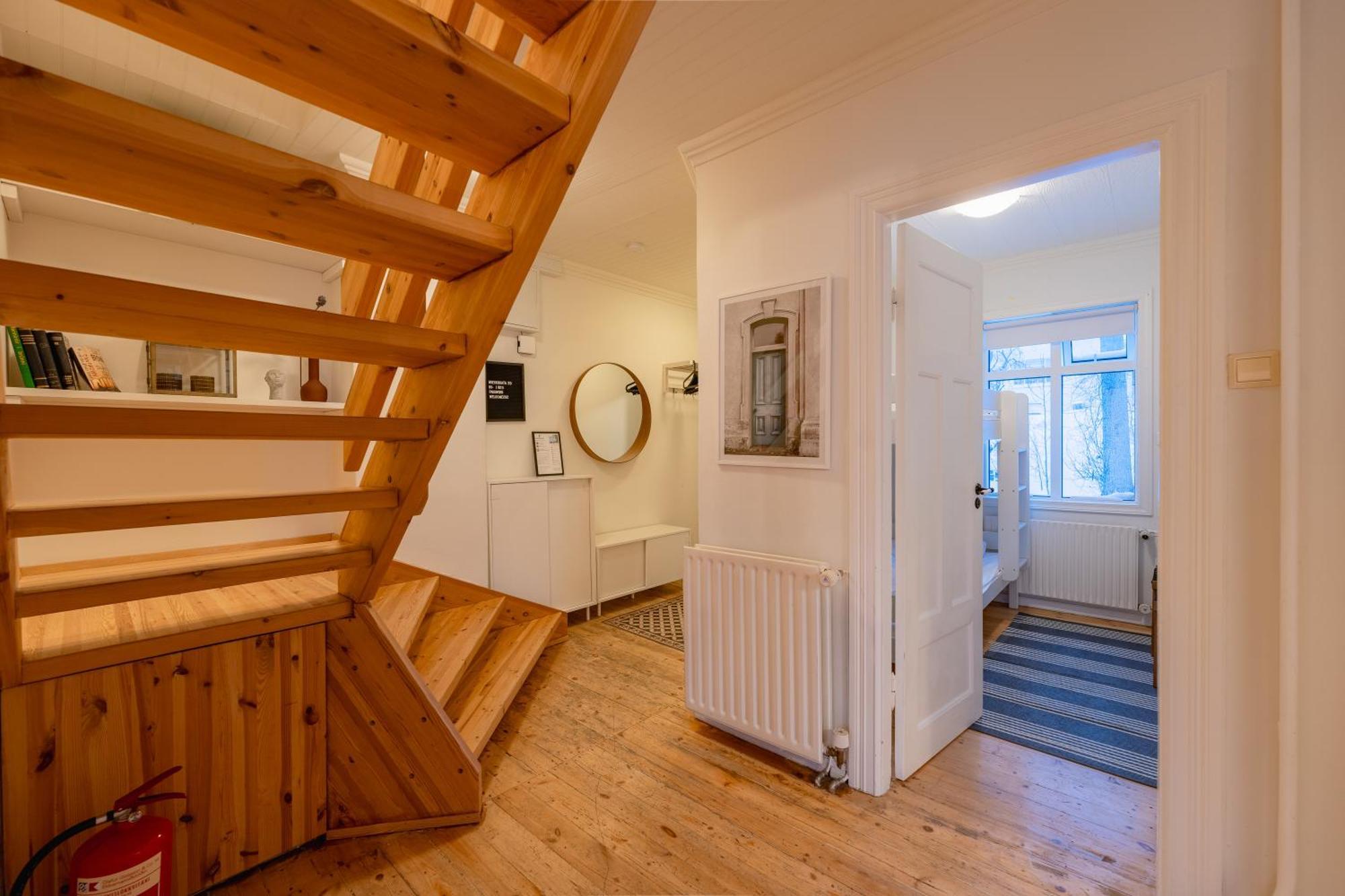 Day Dream Central Akureyri Three Bedroom Apt 외부 사진