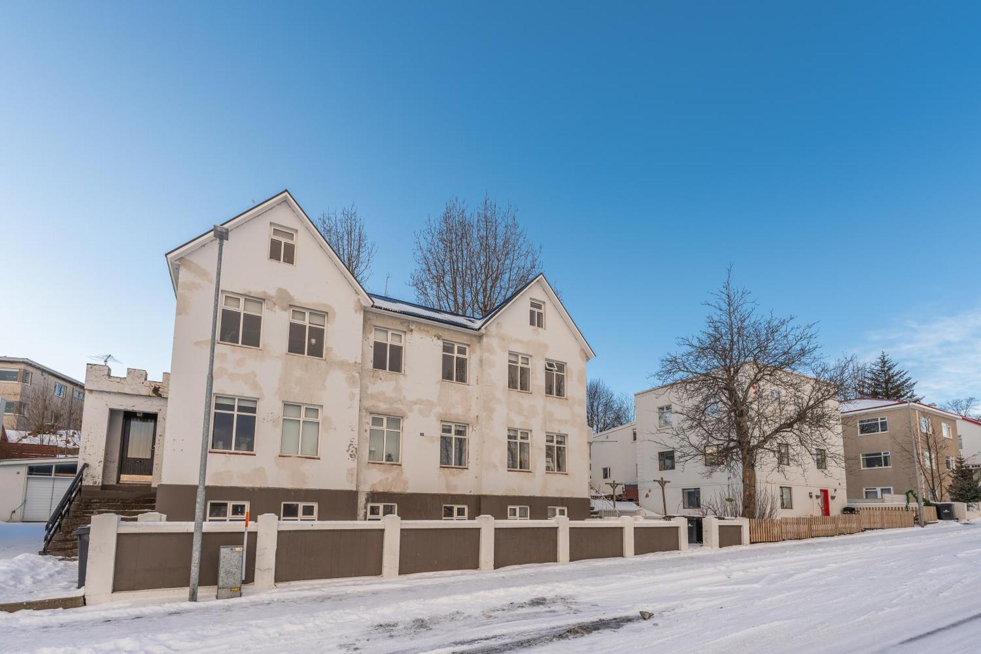 Day Dream Central Akureyri Three Bedroom Apt 외부 사진